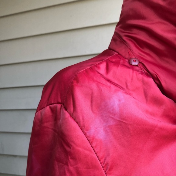 Danier Red Cropped ThemoLite Jacket Liner Bomber Black Faux Fur Collar Cuffs S/M - Picture 13 of 17